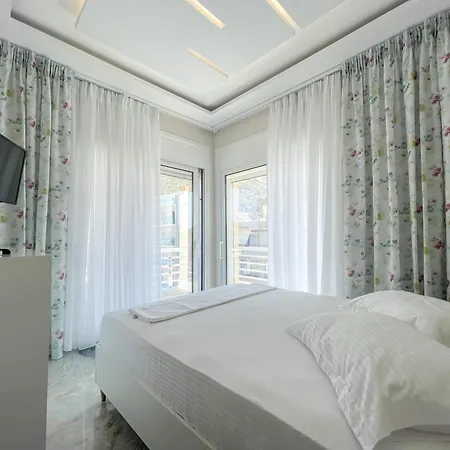 Agora Luxury 8 아파트 *